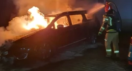 Zakroczym. Pożar BMW w Trębkach Nowych. Interweniowa&hellip;