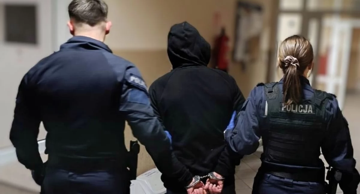 Podpalił drewniany krzyż w Gdańsku. Sprawca zatrzymany 