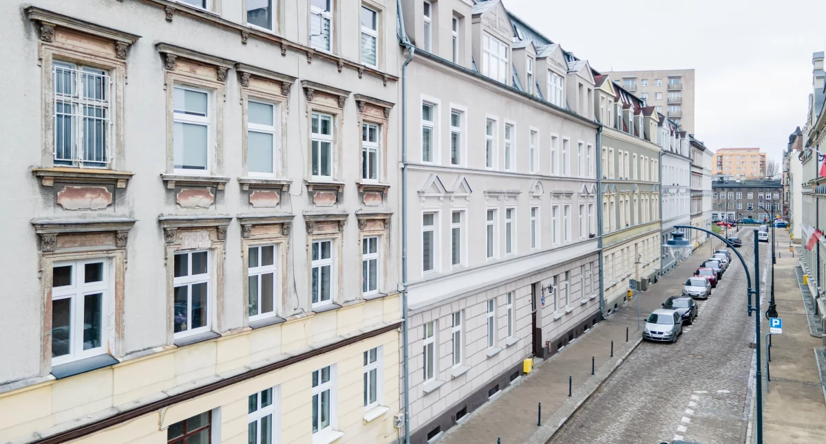 Cztery ulice na Dolnym Mieście przeszły prawdziwą metamorfozę [ZDJĘCIA]