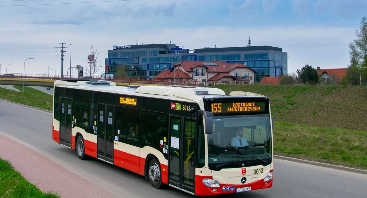 Nowy przystanek, stare rozkłady jazdy. ZTM: to na wniosek mieszkańców