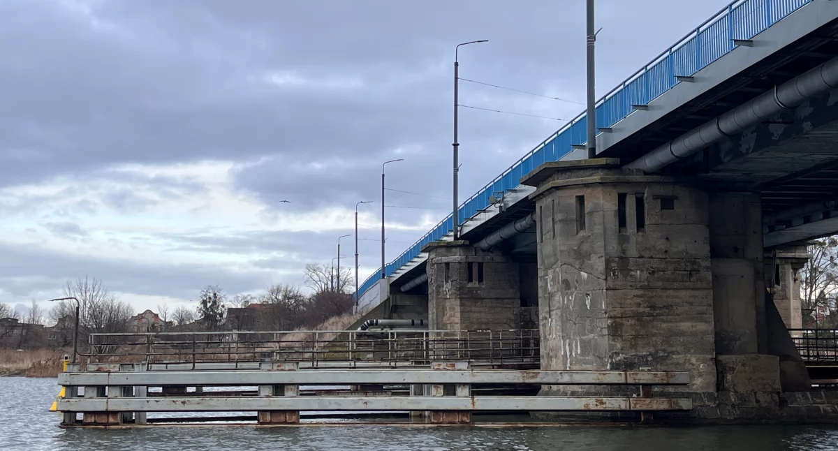 Nurkowie sprawdzą okolice Mostu Siennickiego. Wróci ruch pieszy i rowerowy?