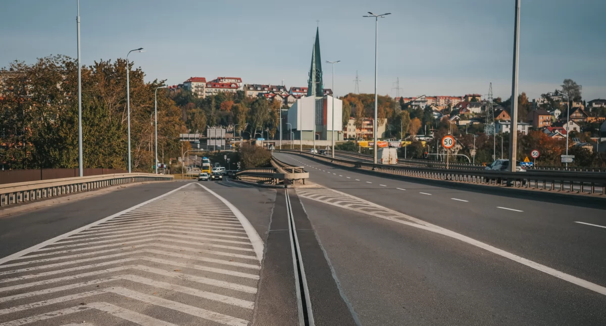 Estakada Kwiatkowskiego się sypie. Będzie powtórka z Mostu Siennickiego? ZDiZ wprowadza pierwsze ograniczenia