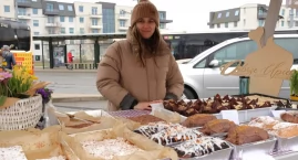Zdjęcie przedstawia: Dzielnicowe ryneczki wracają na górny taras Gdańska