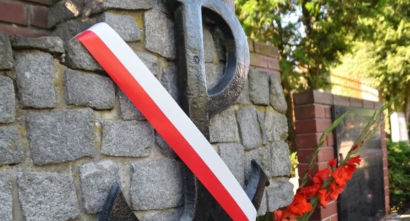 Obchody 77. rocznicy wybuchu powstania warszawskiego w Skierniewicach 2021 - program 