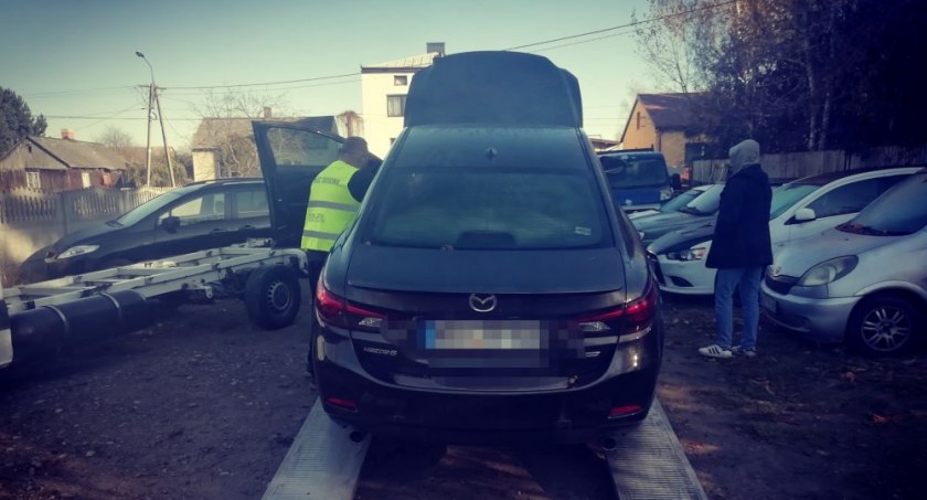 Policja w Skierniewicach o akcji zatrzymania podejrzanych za wyłudzenia 