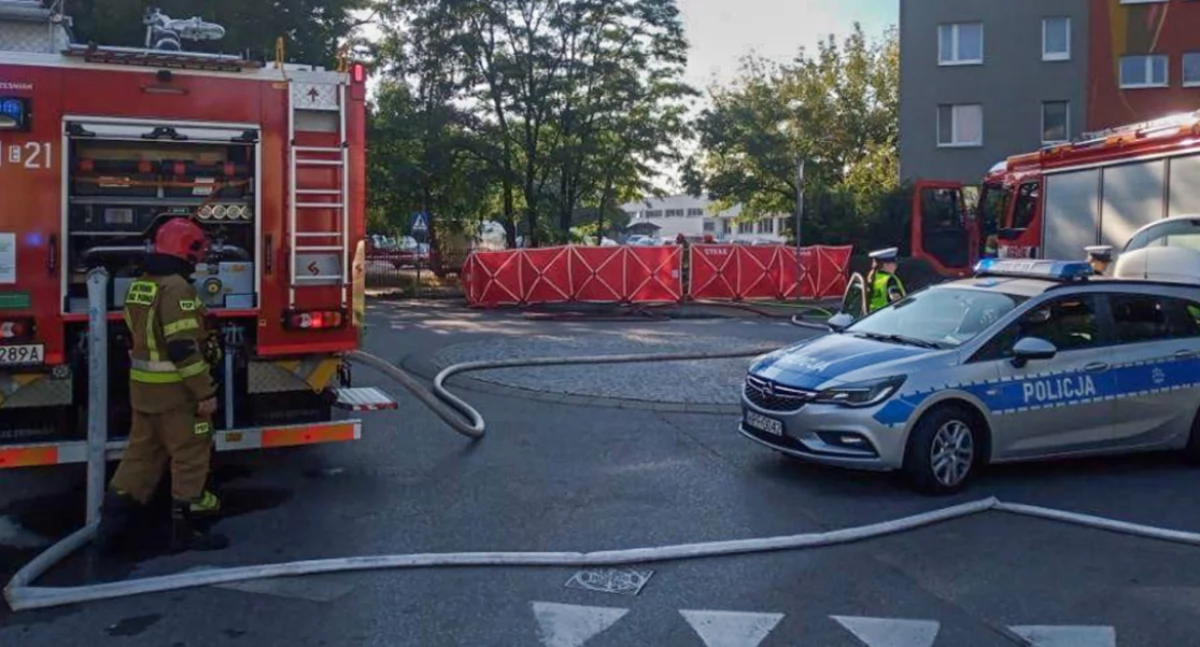 Tragedia w Skierniewicach. Mężczyzna zginął w pożarze auta elektrycznego