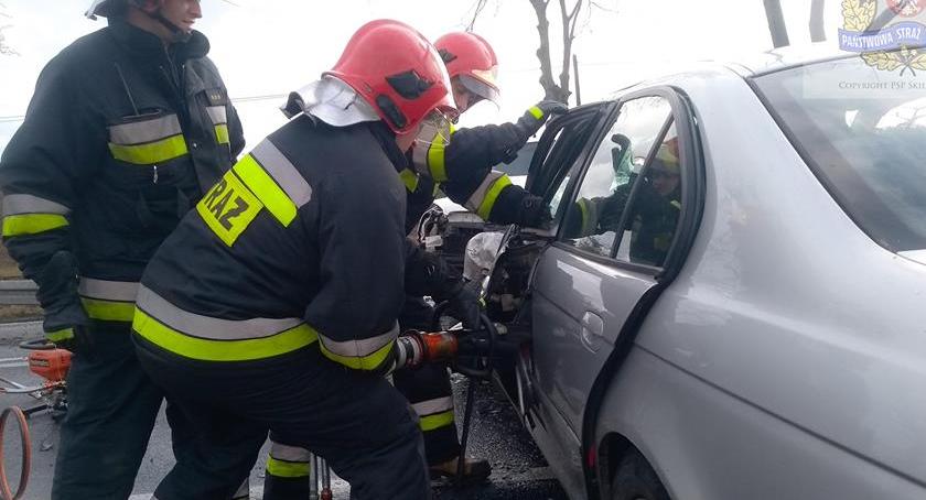 Zderzenie dwóch aut w miejscowości Pamiętna