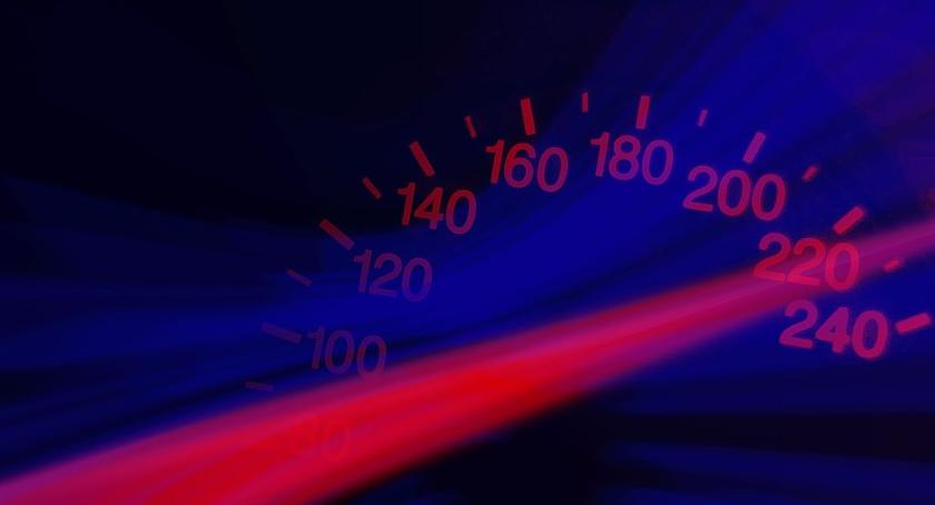 Pędził 157 km/h w terenie zabudowanym