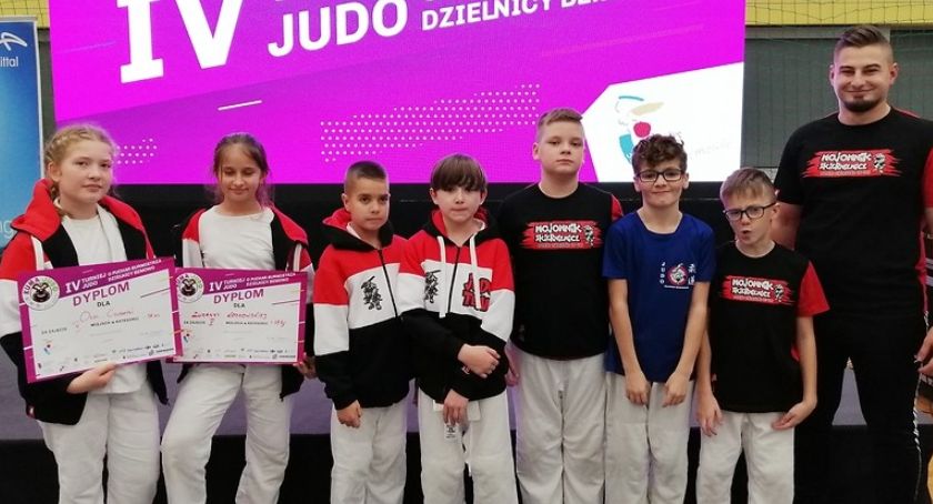 Wysokie miejsca zawodników ze Skierniewic w IV Turnieju Judo 