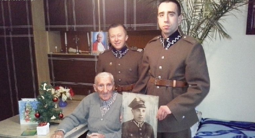 Zmarł ostatni żołnierz z 26 Dywizji Piechoty - ppor. Jan Ambroziak 