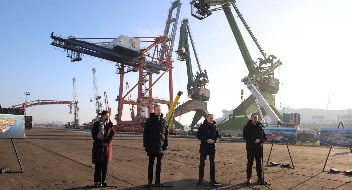 Nowi zbòżowi terminal w Pòrce Gduńsk