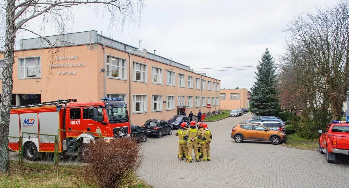 Liceùm w Bëtowie nie je jedurną òfiarą falszewëch alarmów