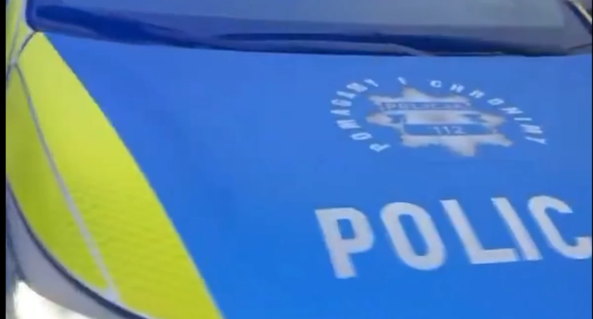 Chcôł zabrac dzecë do bùsa w kòscérsczim krézu