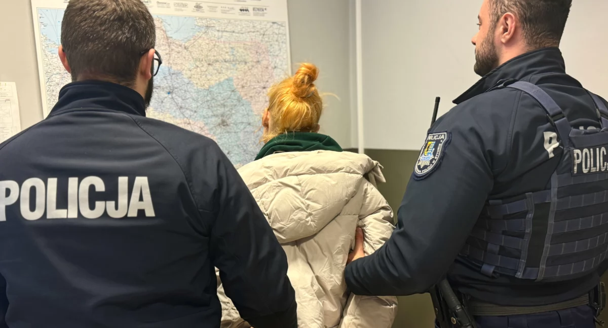 Defibrilatór ùkradłi z Bëtowa nalôzł sã przez przëtrôfk