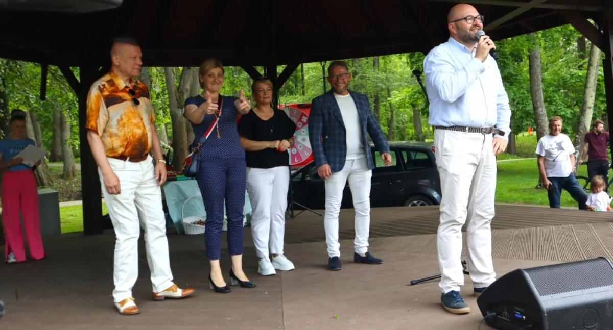 We Wejrowie w jeden dzéń òdpùst, Dzéń Dzecka i welacje