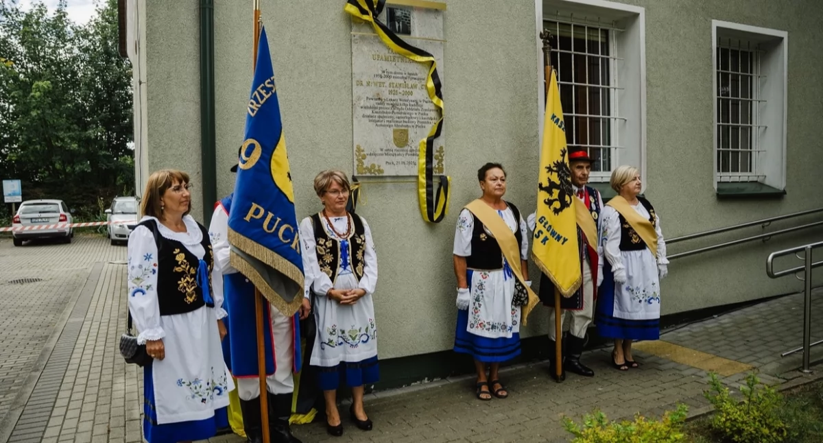 Dzejôrz i weterinôrz ùczestniony w Pùckù