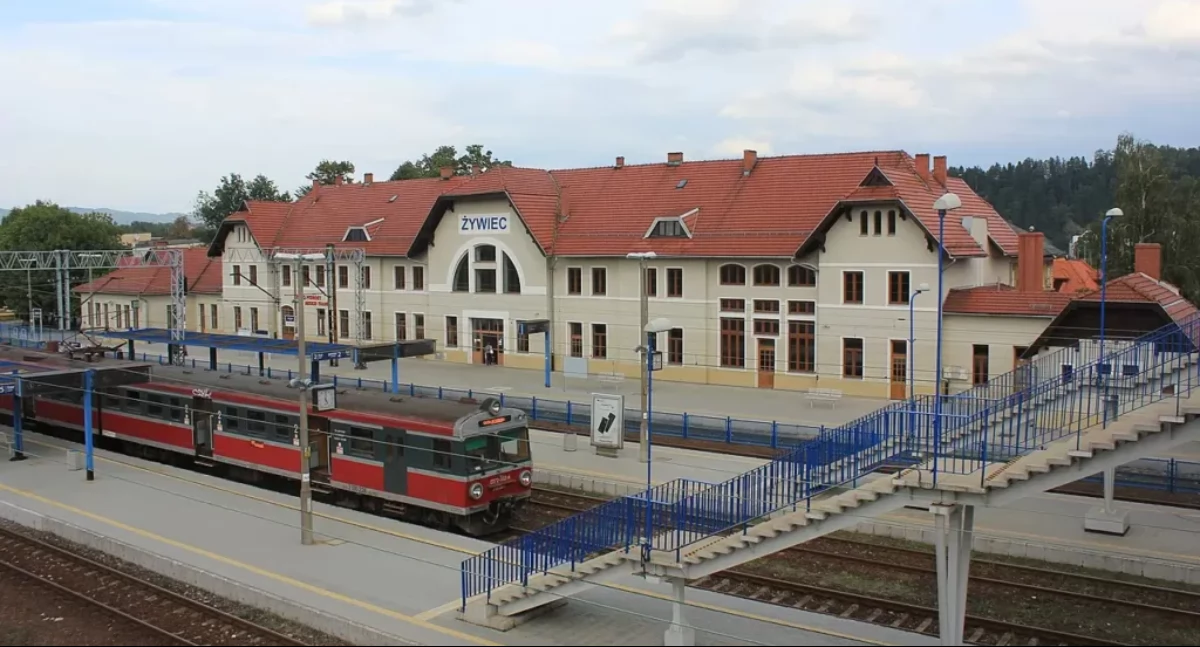 Nowe połączenia Piątkowe na trasie Kraków-Żywiec-Kraków z możliwością dalszych podróży