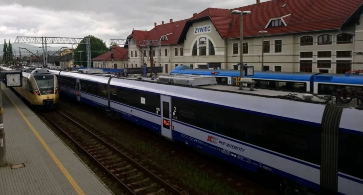  Nowe bezpośrednie połączenie kolejowe Żywiec – Warszawa od grudnia 2024