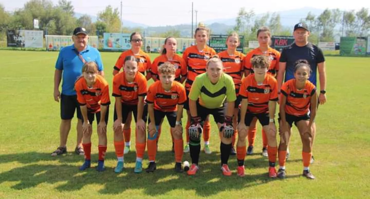 Harmonogram meczów ligowych TS Mitech Żywiec w weekend 19-20.10.2024: Seniorki vs MUKS PS Kostrzyn/O, Juniorki Młodsze vs UKKS Katowice, Młodziczki vs Akademia Sportu KSB Lędziny. Zapraszamy na stadion w Radziechowach i boisko w Wieprzu!