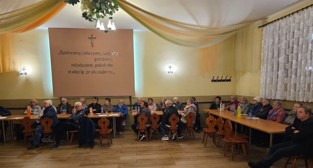 Wykład historyczny dla seniorów w Leśnej- Gmina Lipowa