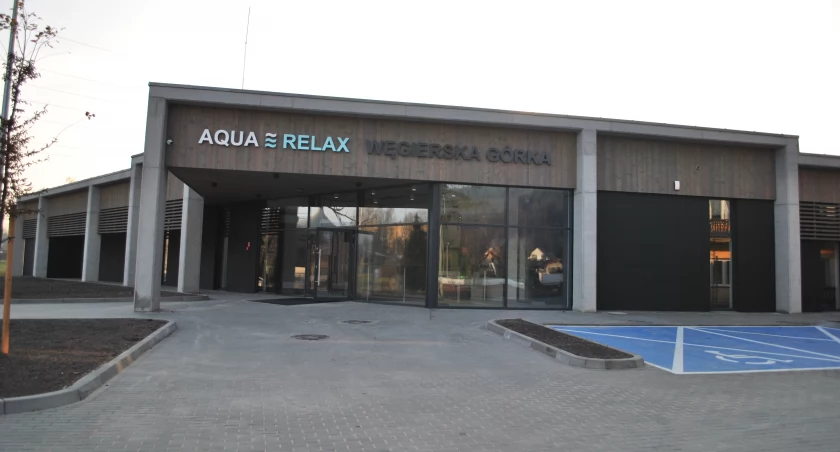 Otwarcie Centrum Rekreacji Wodnej w Węgierskiej Górce - nowa atrakcja dla mieszkańców i turystów. Pełen relaks i aktywność fizyczna już wkrótce!