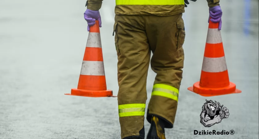 Zarzecze: Awaryjna naprawa toru na przejeździe. Całkowite zamknięcie drogi 22-23 listopada. Objazdy. Poprawa bezpieczeństwa drogowego.