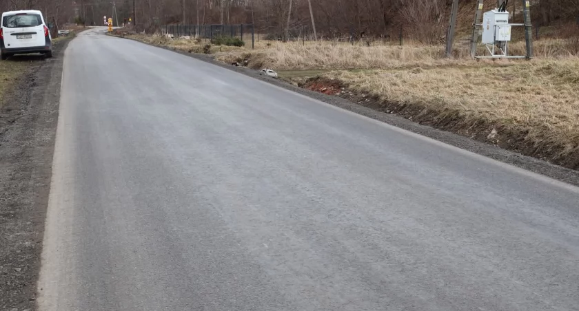 Zakończenie prac remontowych na drogach powiatowych w Koszarawie 