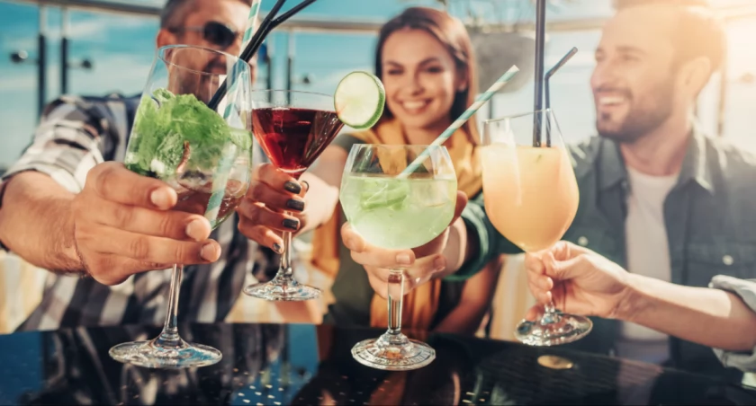 Czy musimy się tłumaczyć dlaczego rezygnujemy z picia alkoholu? 