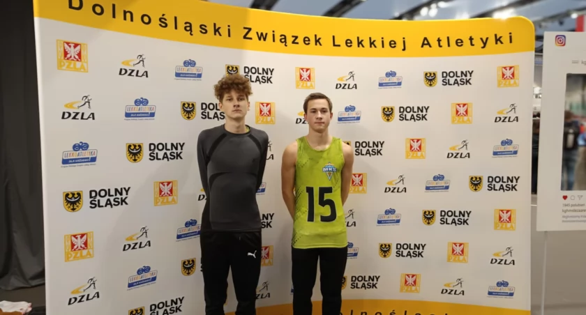 Rekordowe Wyniki Sportowców we Wrocławiu: Filip Piwowarczyk - nowy rekord w trójskoku, Bartłomiej Herbuś - rekord na 1000 m. Gratulacje!