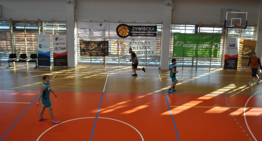 Emocje II Kolejki Playoffs Żywieckiej Ligi Koszykówki: Galacticos vs. Big Bad Wolf - Kto sięgnie po mistrzowski tytuł ? 
