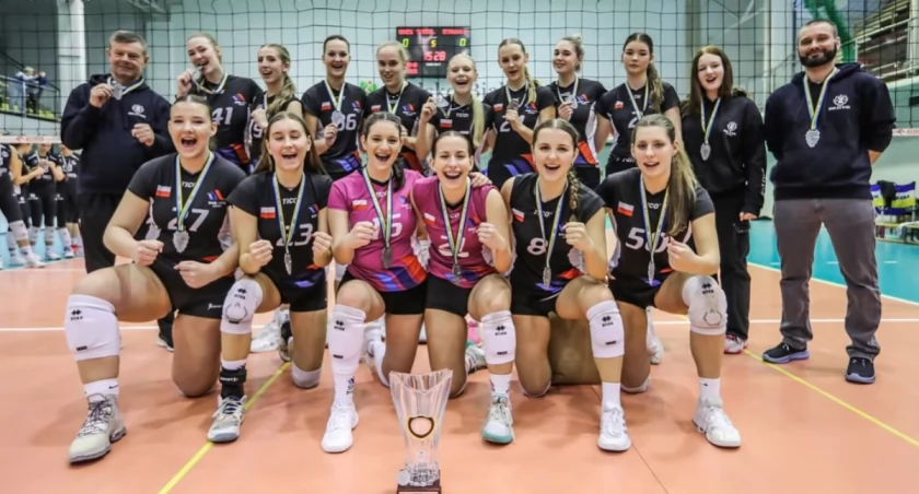 Srebrny medal Mistrzostw Śląska Juniorek dla TS Stal Śrubiarnia / SMS Żywiec - Wspaniałe osiągnięcie drużyny w siatkówce, gratulacje!