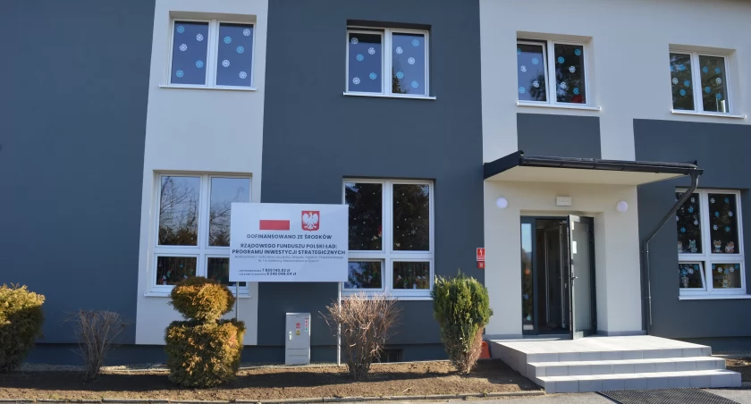 Renowacja zakończona – wizyta redakcji DzikieRadio® w Zespół Szkolno-Przedszkolny Nr 1 Szkoła Podstawowa Nr 6 Przedszkole Nr 12 im. J. Korczaka w Żywcu