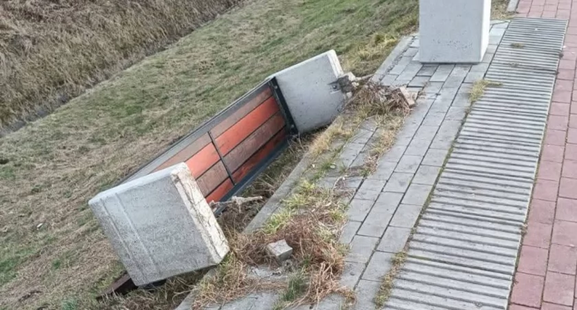Akty wandalizmu w powiecie Żywieckim! 