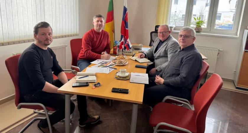 Elektromobilność w Gminie Rajcza: Nowe Plany i Nadzieje na Rozwój Infrastruktury Rowerowej