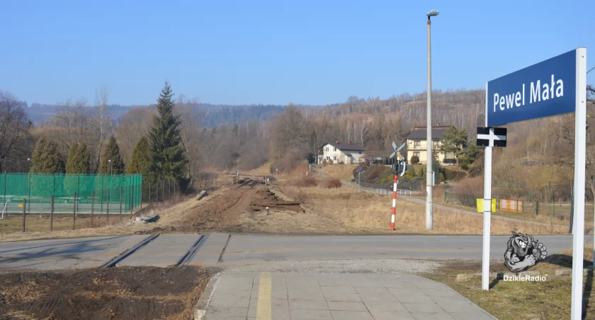 Modernizacja linii kolejowej Żywiec-Sucha Beskidzka przez firmę Strabag