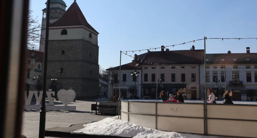 Ostatni tydzień zimowej zabawy na żywieckim rynku !