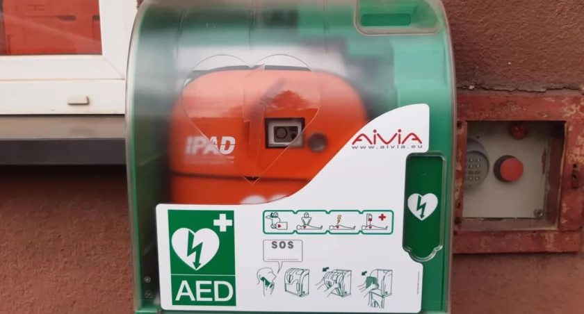 Nowe AED na strażnicy OSP Szare !
