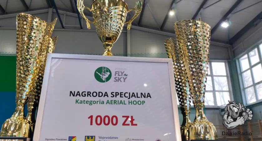 Drugi dzień Turnieju Akrobatyki Powietrznej Fly the SKY o Puchar Marszałka Województwa Śląskiego Grand Prix w Łękawicy – fotorelacja z AERIAL HOOP