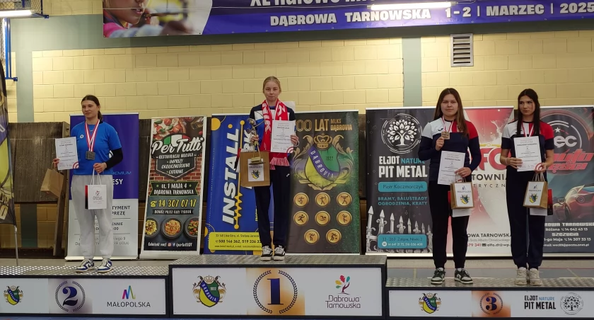 ŁUCZNIK Z 15 MEDALAMI HALOWYCH MISTRZOSTW POLSKI JUNIORÓW I MŁODZIEŻOWCÓW