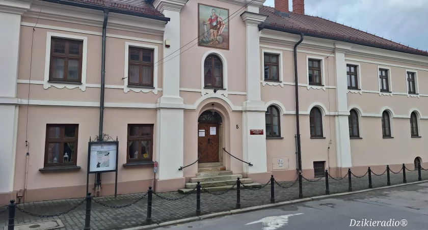 Tymczasowe zamknięcie wybranych działów Żywieckiej Biblioteki Samorządowej