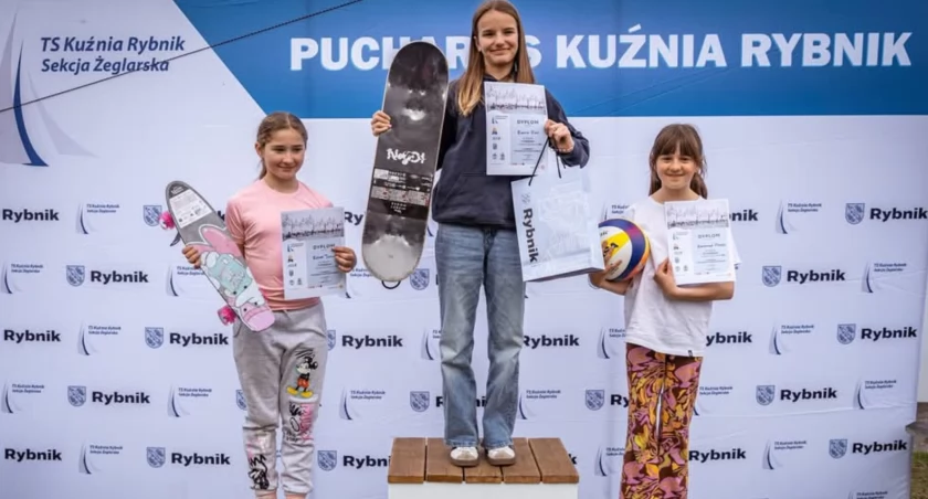  Młodzi żeglarze z Zarzecza rozpoczęli sezon na Zalewie Rybnickim