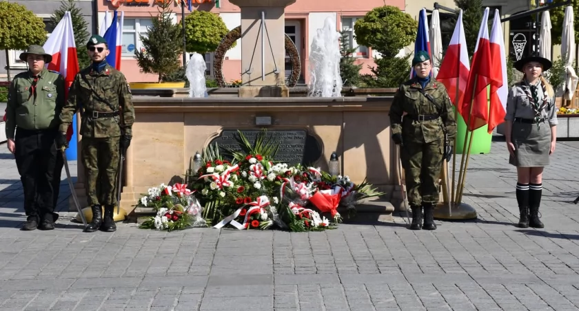 Polska świętuje 234. rocznicę Konstytucji 3 Maja – Uroczystości także w Żywcu