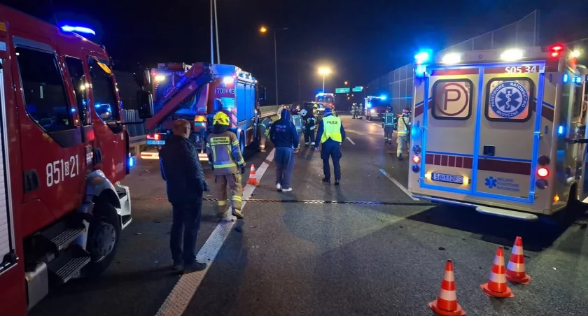 Zderzenie dwóch samochodów na S1 w Łodygowicach – jedna osoba ranna