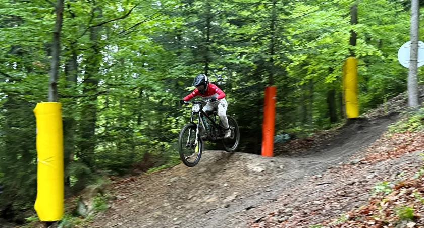 Piekło z nieba i ogień z opon – Puchar Świata WHOOP UCI MTB w Szczyrku i Bielsku-Białej