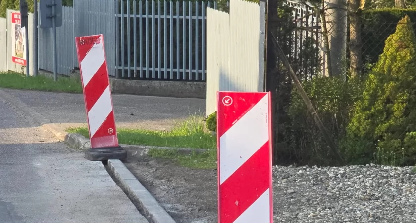 Intensyfikacja prac drogowych w Gminie Łodygowice: rusza sezon remontowo-inwestycyjny
