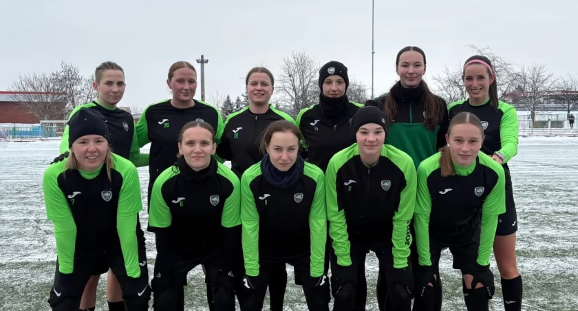 Mocny start zimowych sparingów Rekordu Bielsko-Biała z wiceliderem z Pragi, mecz ze Slavią Praga. 