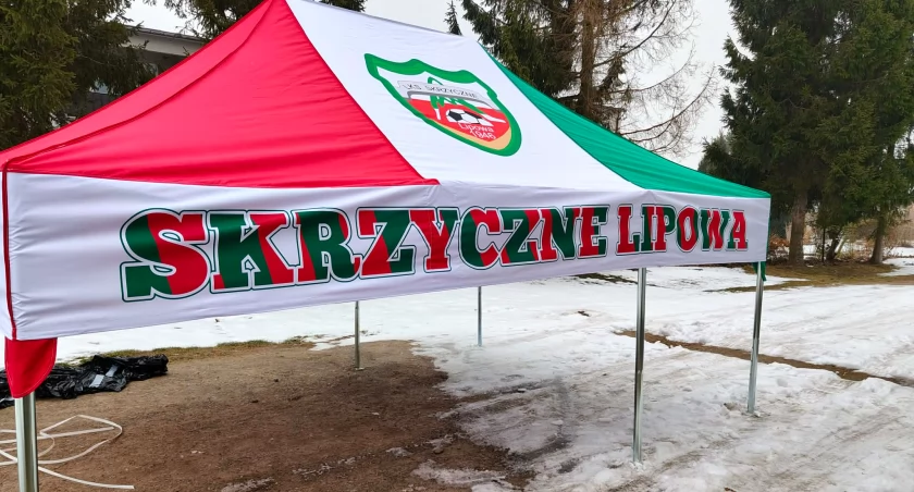 Nowy namiot klubowy LKS-u Skrzyczne Lipowa – mały detal, wielka zmiana