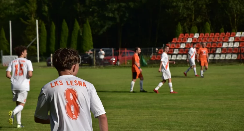 Drzewiarz Jasienica wyprawił lekką lekcję przeciwko drużynie z Leśnej...