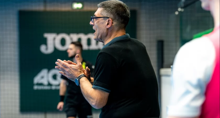 Emocje sięgają zenitu: młodzieżowi mistrzowie futsalu zmierzą się w Mielcu!
