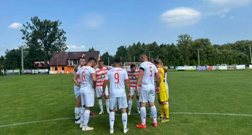 Dominacja LKS-u Leśna w sparingu.
